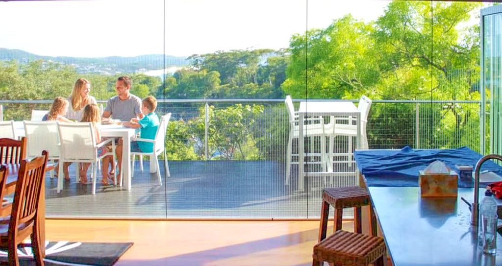 Retractable Fly Screens on the Gold Coast: Direct-to-Consumer